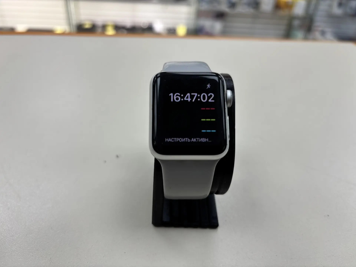 Смарт-часы Apple Watch Series 3 38 мм