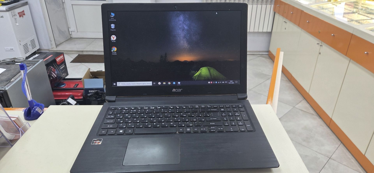 Ноутбук Acer; Ryzen 3 2200U, Radeon Vega 3, 4 Гб, 256 Гб, Нет