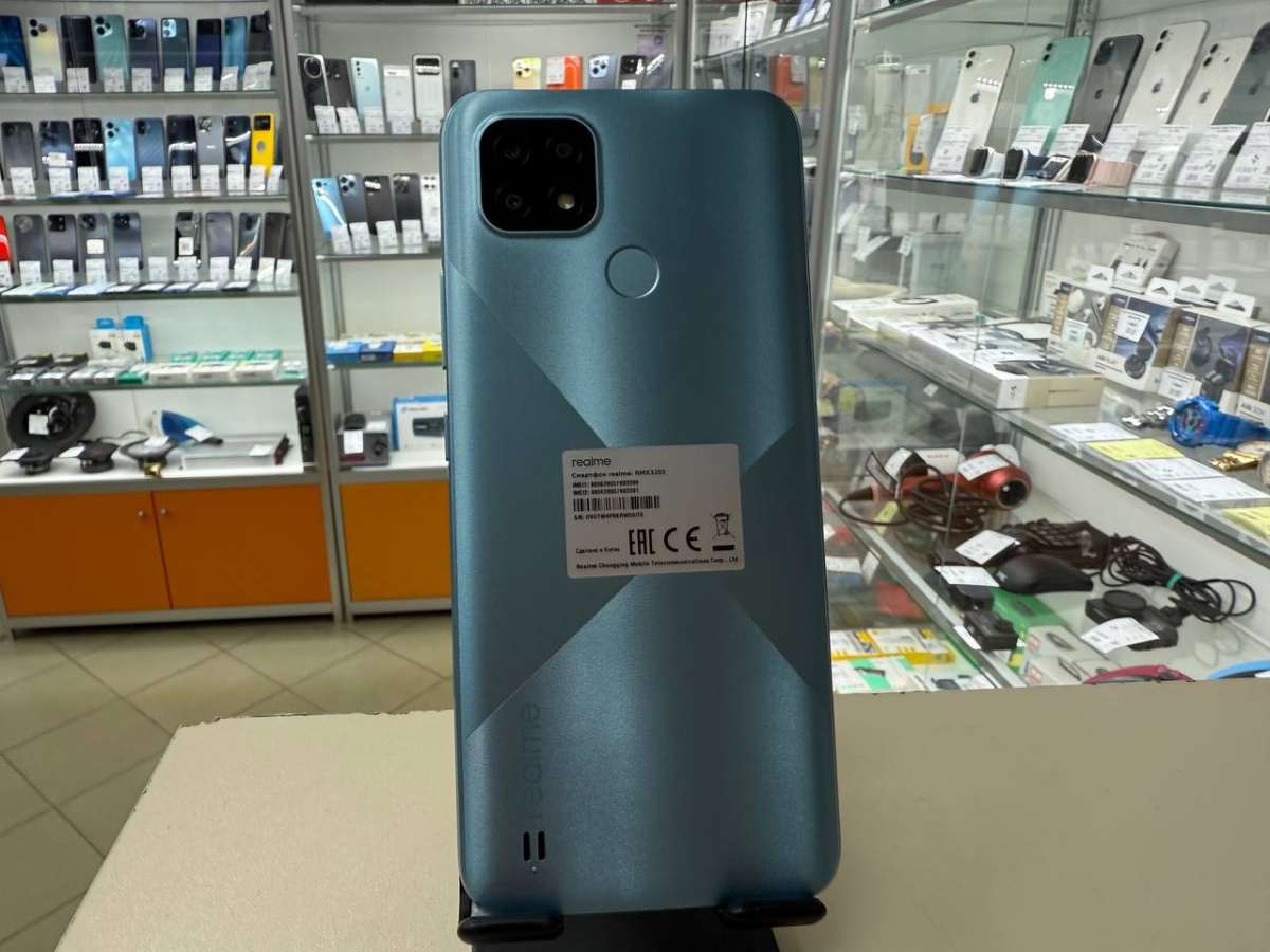 Смартфон Realme C21 3/32