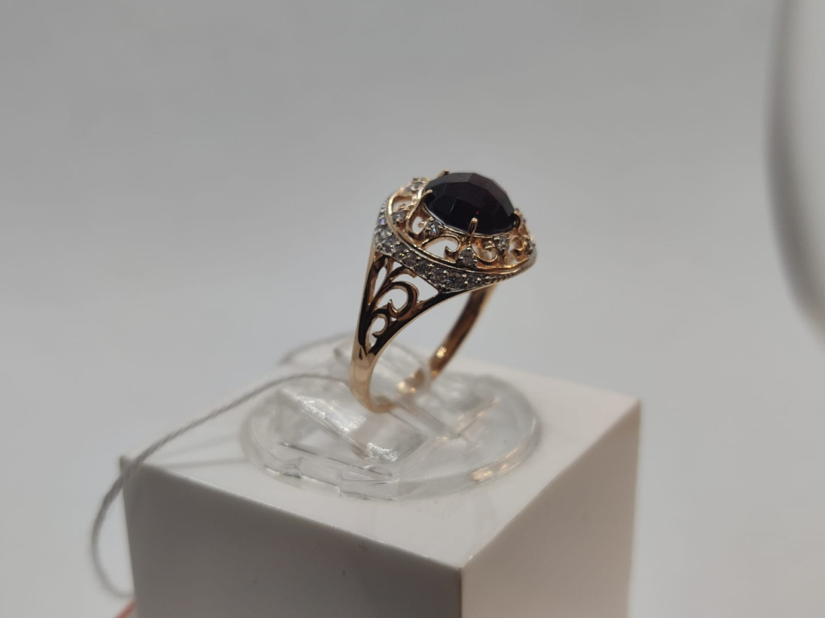 КОЛЬЦО С КАМНЯМИ (Au 585)