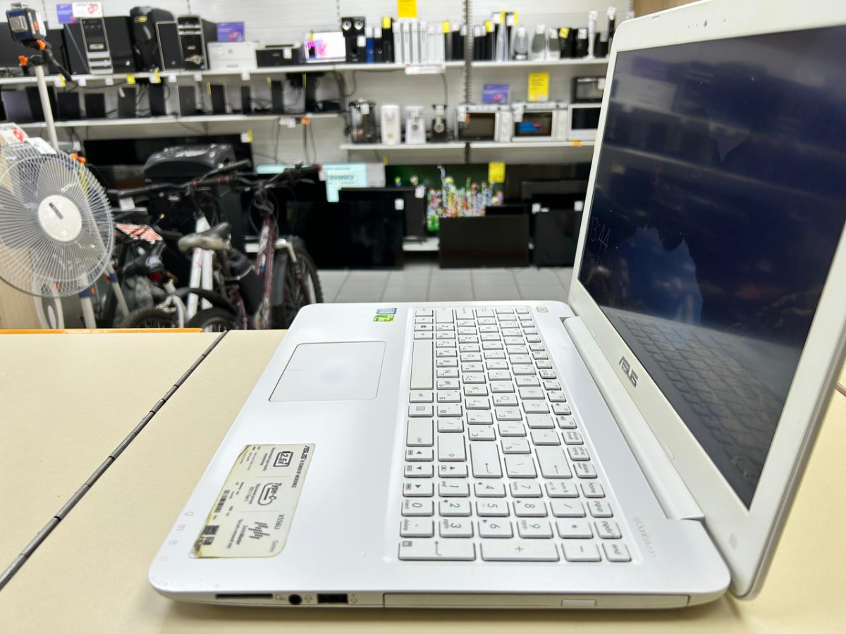 Ноутбук ASUS; Core i3-6100U, GeForce 940MX, 6 Гб, Нет, 500 Гб