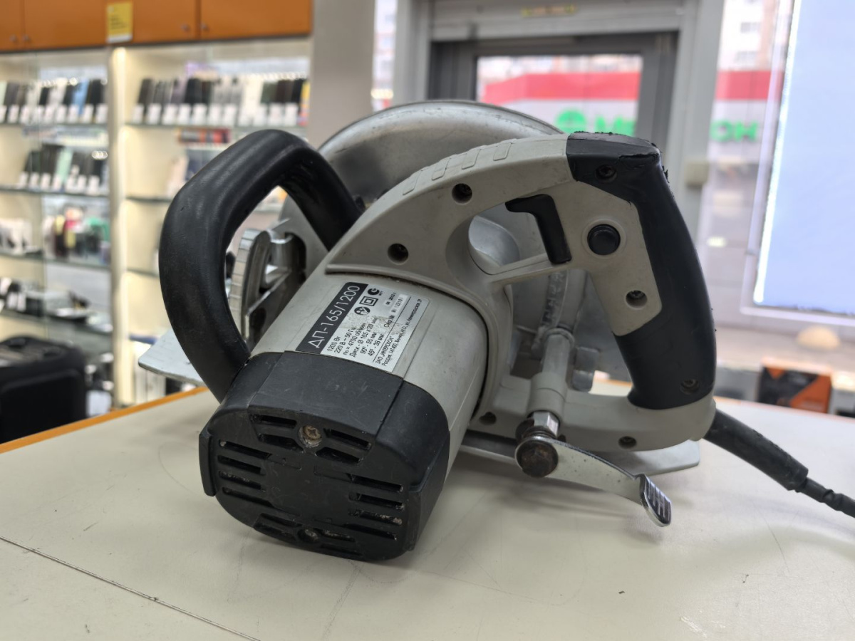 Дисковая пила Интерскол ДП 165/1200