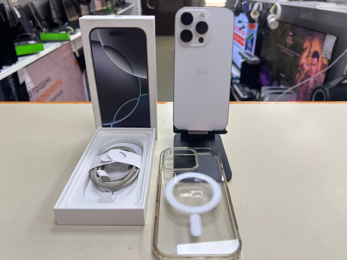 Смартфон Apple Iphone 16 Pro 128Gb