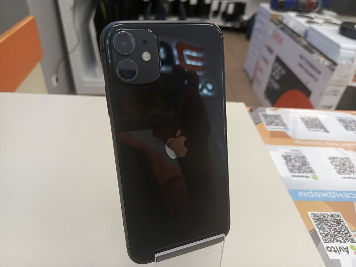 Смартфон Apple iPhone 11 64Gb