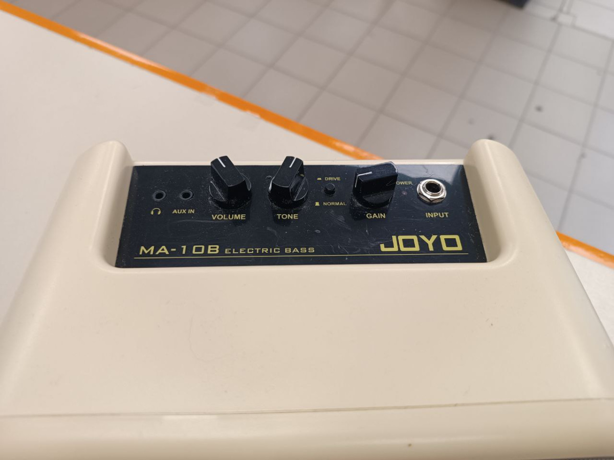 Комбоусилитель для гитар Joyo MA-10B