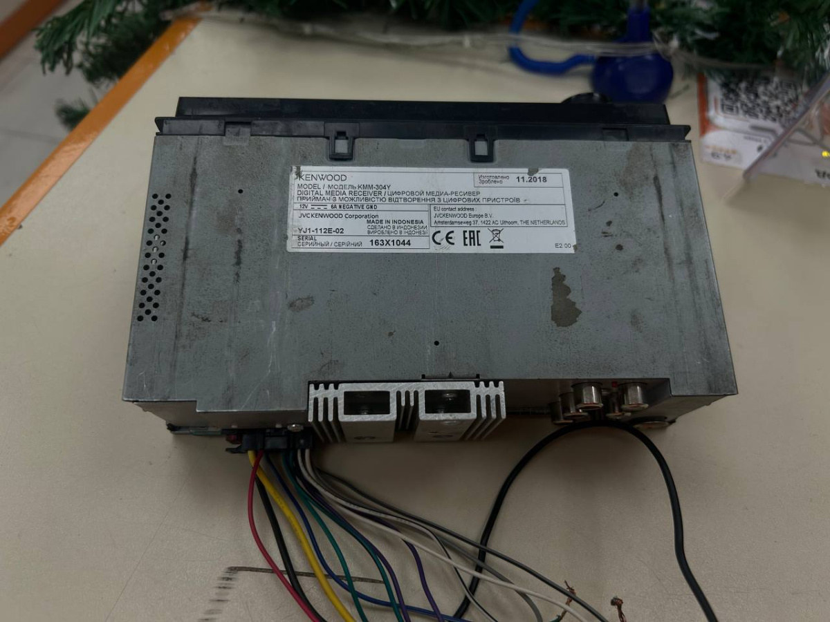 Автомагнитола Kenwood KMM-304Y