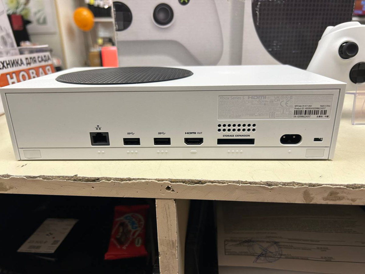 Игровая приставка Xbox Series S 512Gb SSD Игровая приставка Xbox Series S 512Gb SSD
