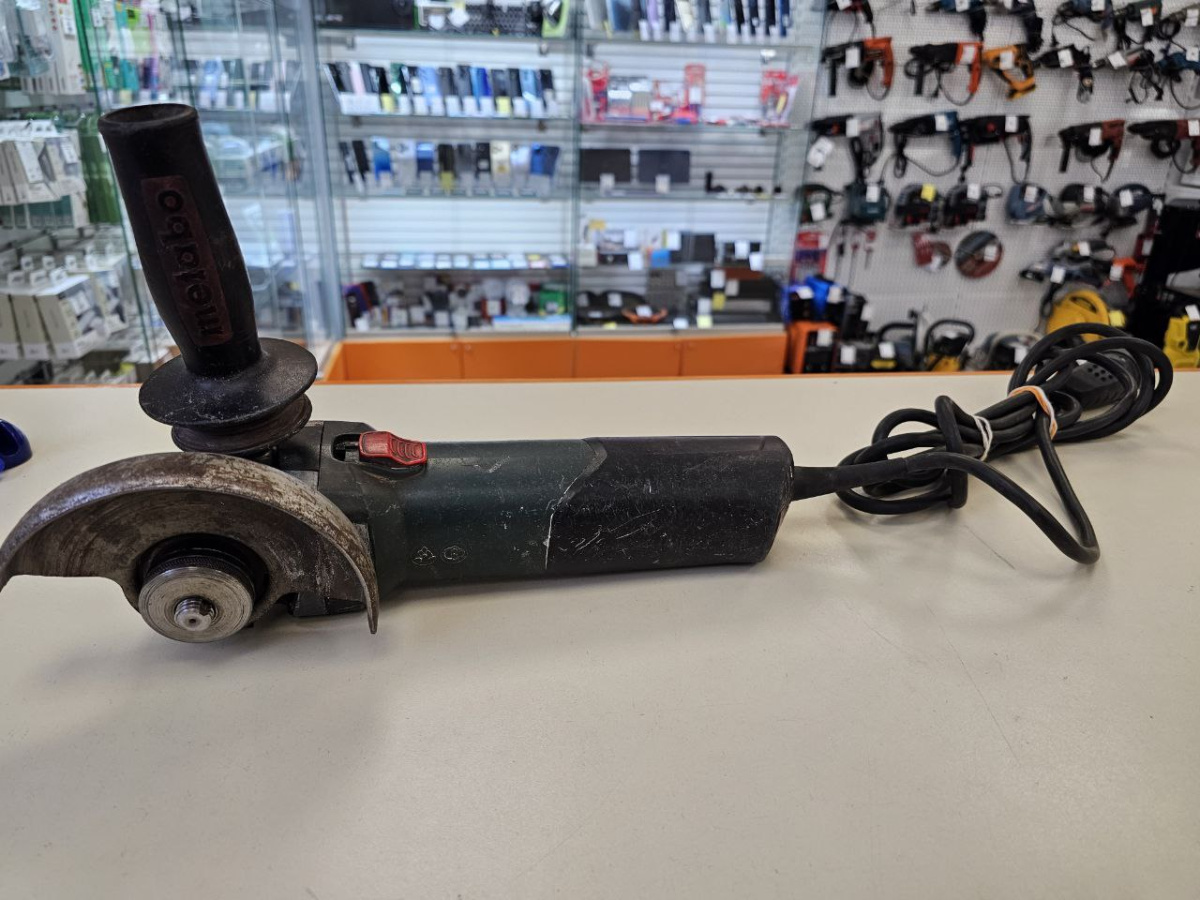 Угловая шлифмашина Metabo W11-150 Quick