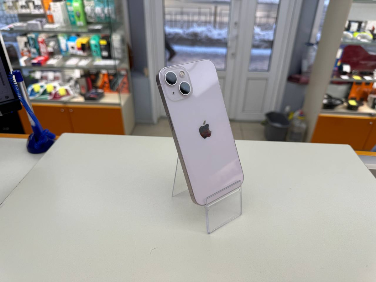 Смартфон Apple iPhone 13 128Gb
