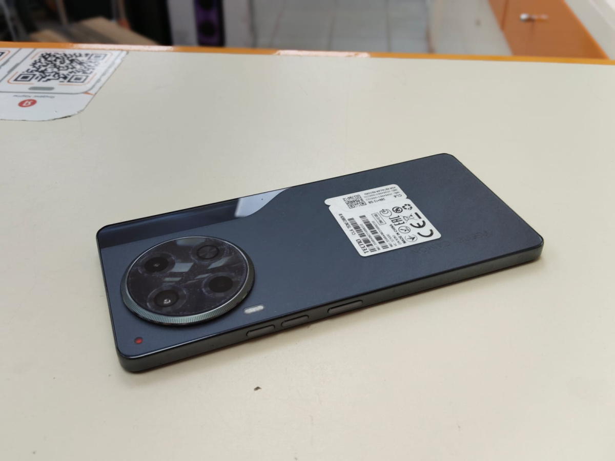 Смартфон Tecno Camon 30 12/256