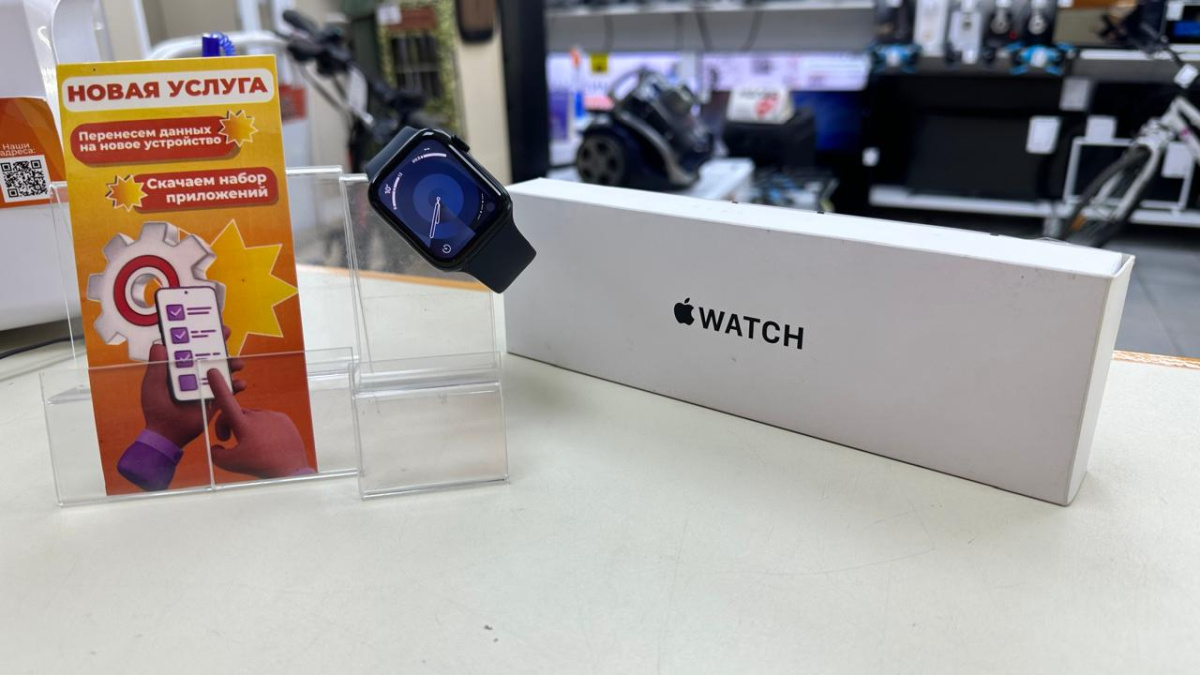 Смарт-часы Apple Watch SE 2022 44mm