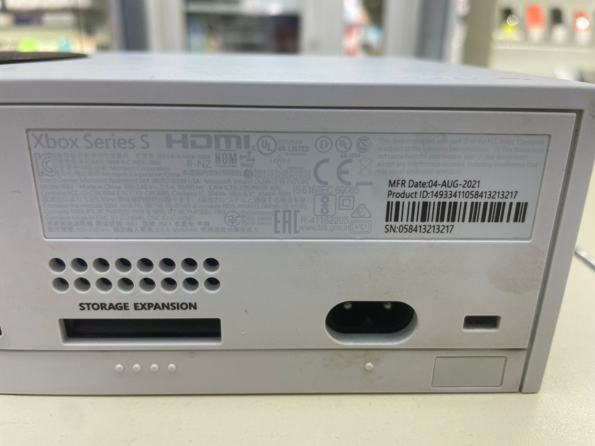 Игровая приставка Xbox Series S 512Gb SSD Игровая приставка Xbox Series S 512Gb SSD