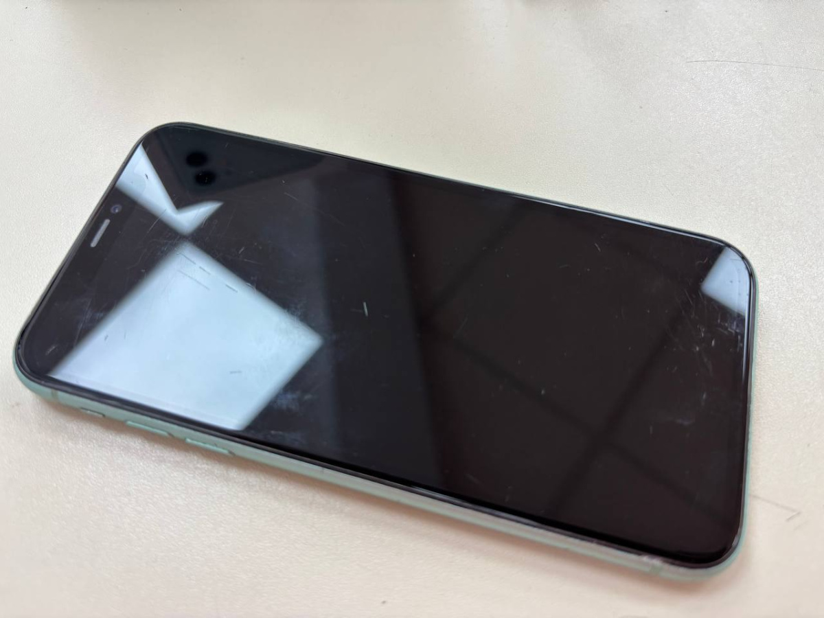 Смартфон Apple iPhone 11 64Gb