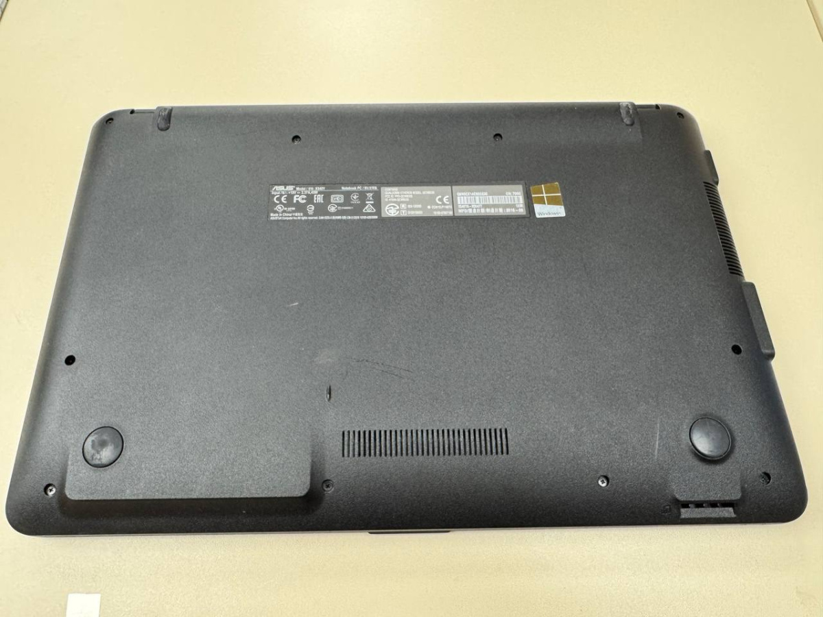 Ноутбук ASUS R540Y; E1-7010, Radeon R2 series, 2 Гб, Нет, 500 Гб