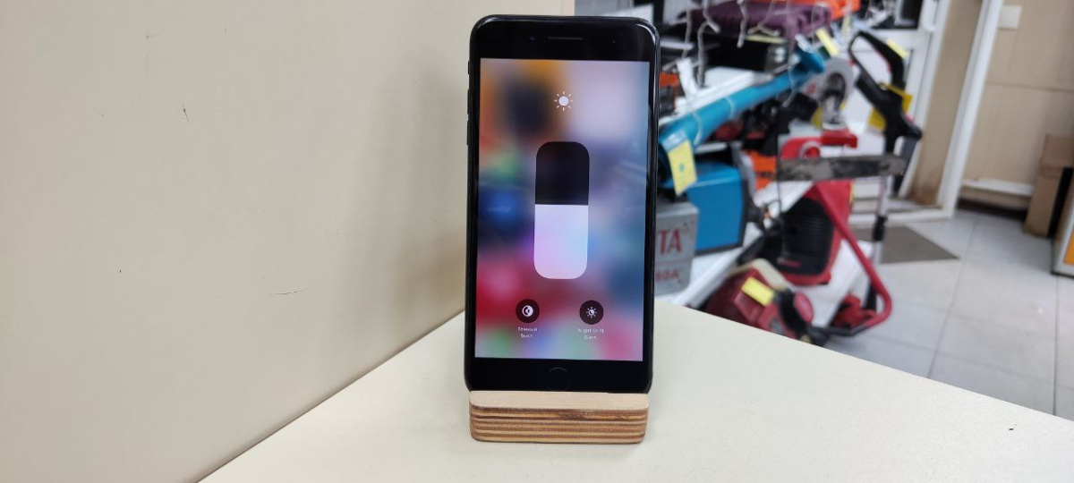 Смартфон Apple iPhone 7 Plus 128Gb