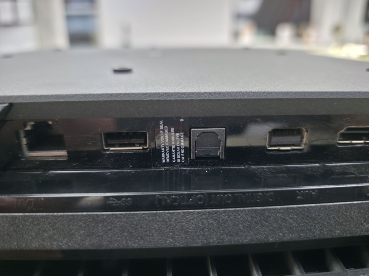 Игровая приставка PlayStation 4 Pro 1Tb