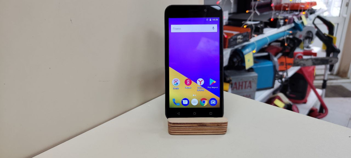 Смартфон INOI 2 Lite