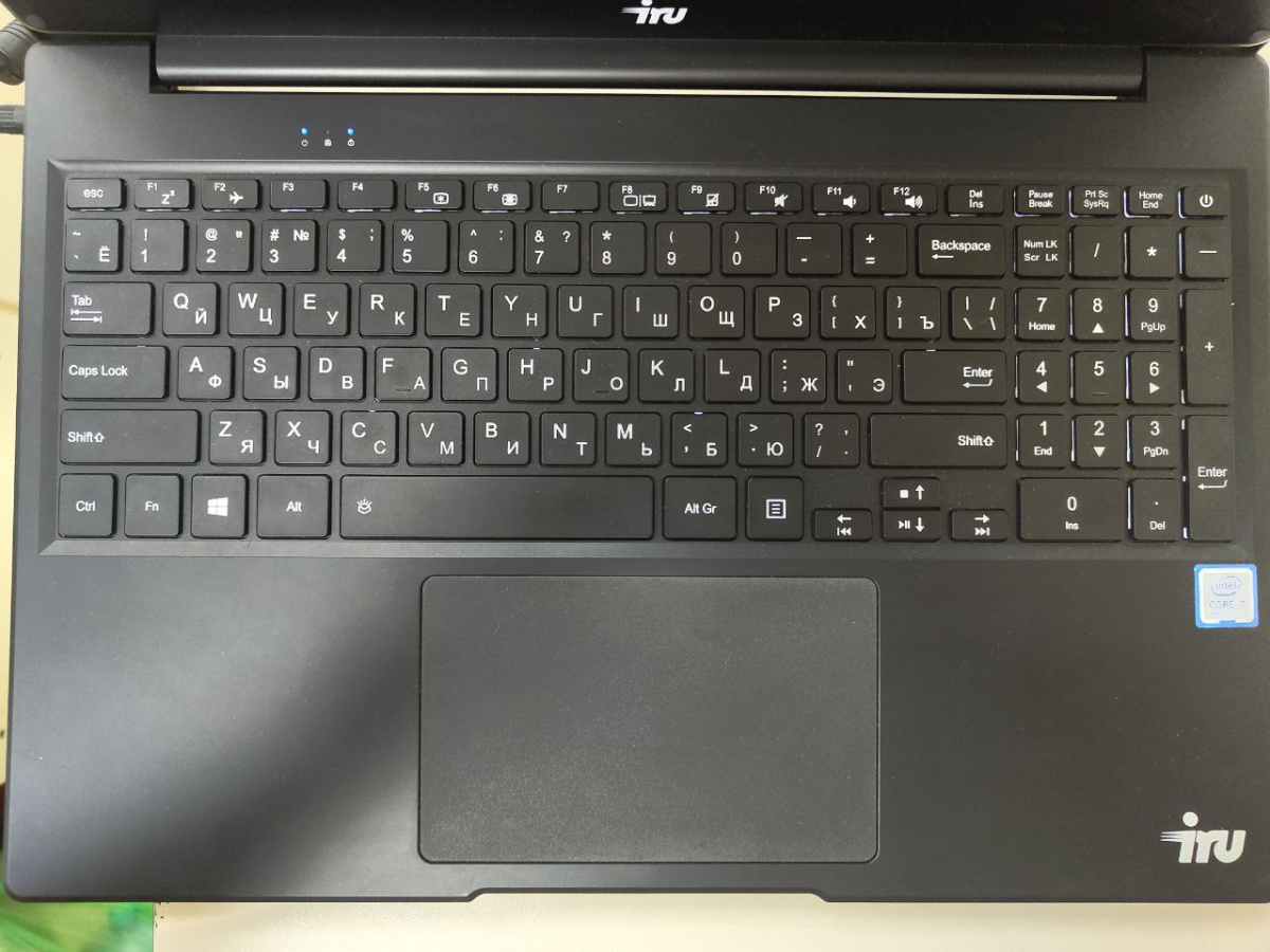 Ноутбук iRu; Core i7-8550U, Intel UHD Graphics, 16 Гб, 512 GB, Нет