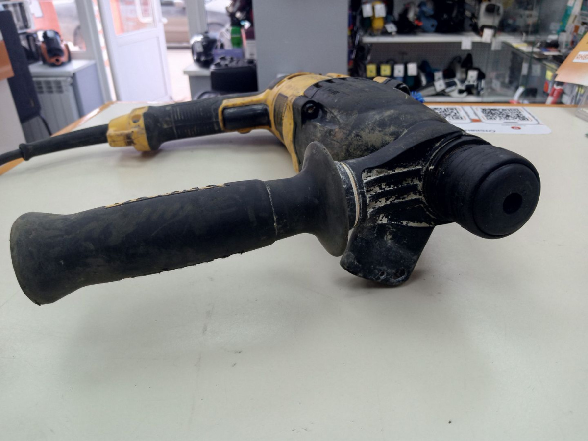 Перфоратор Dewalt D25133-KS