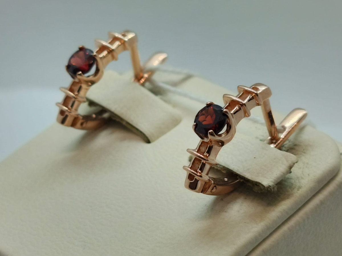 СКМ585 СЕРЬГИ С КАМНЕМ (Au 585)