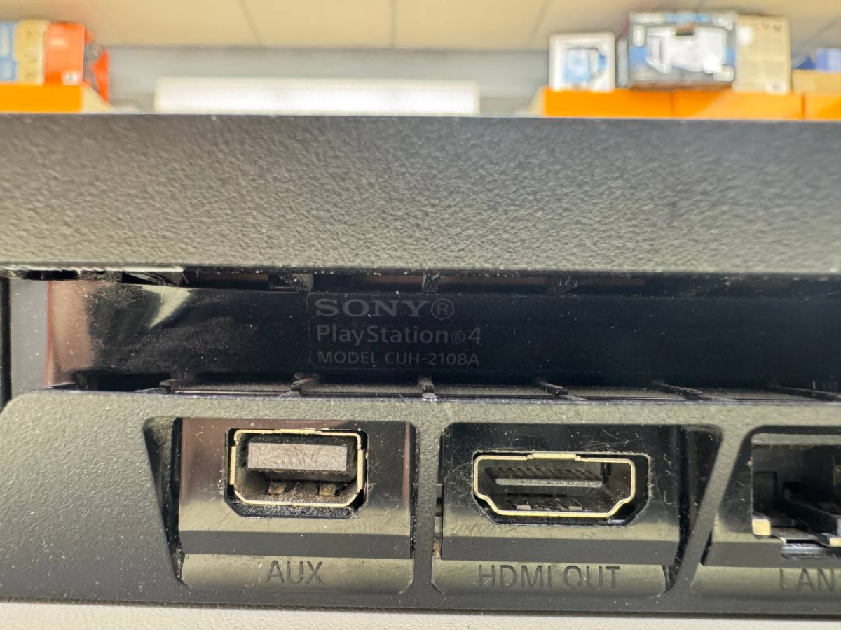 Игровая приставка PlayStation 4 Slim 500GB