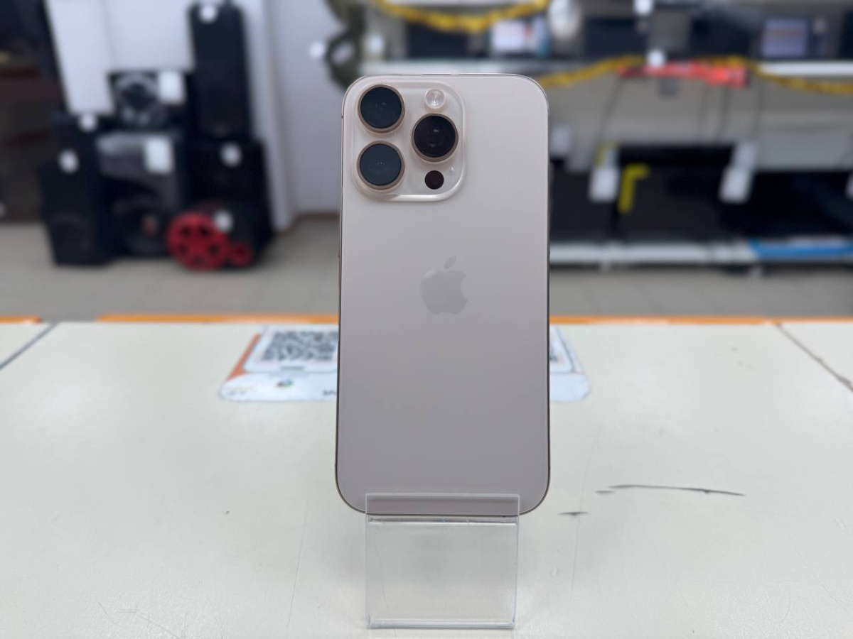 Смартфон Apple Iphone 16 Pro 256Gb