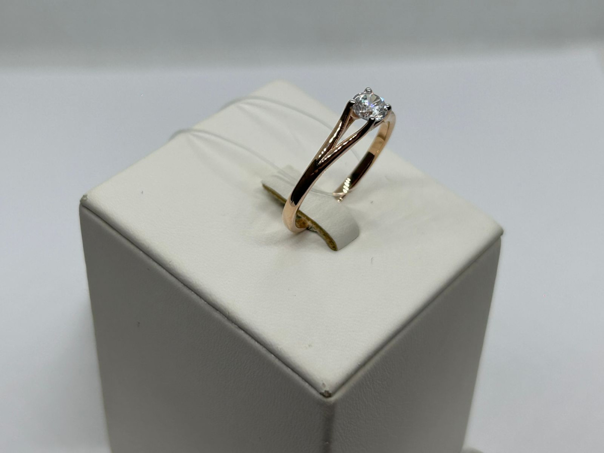 КОЛЬЦО С КАМНЕМ (Au 585)