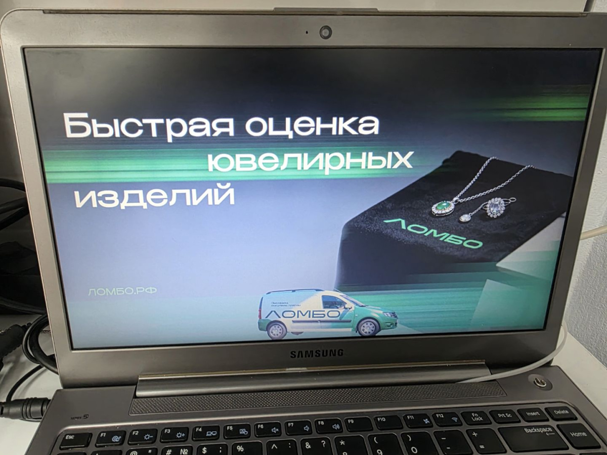 Ноутбук Samsung NP535U4C; A6-4455M, Radeon HD 7500G, 4 Гб, 500 Гб
