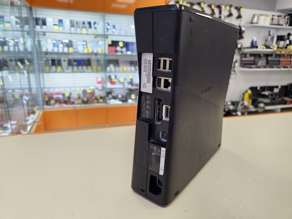 Игровая приставка Xbox 360 S