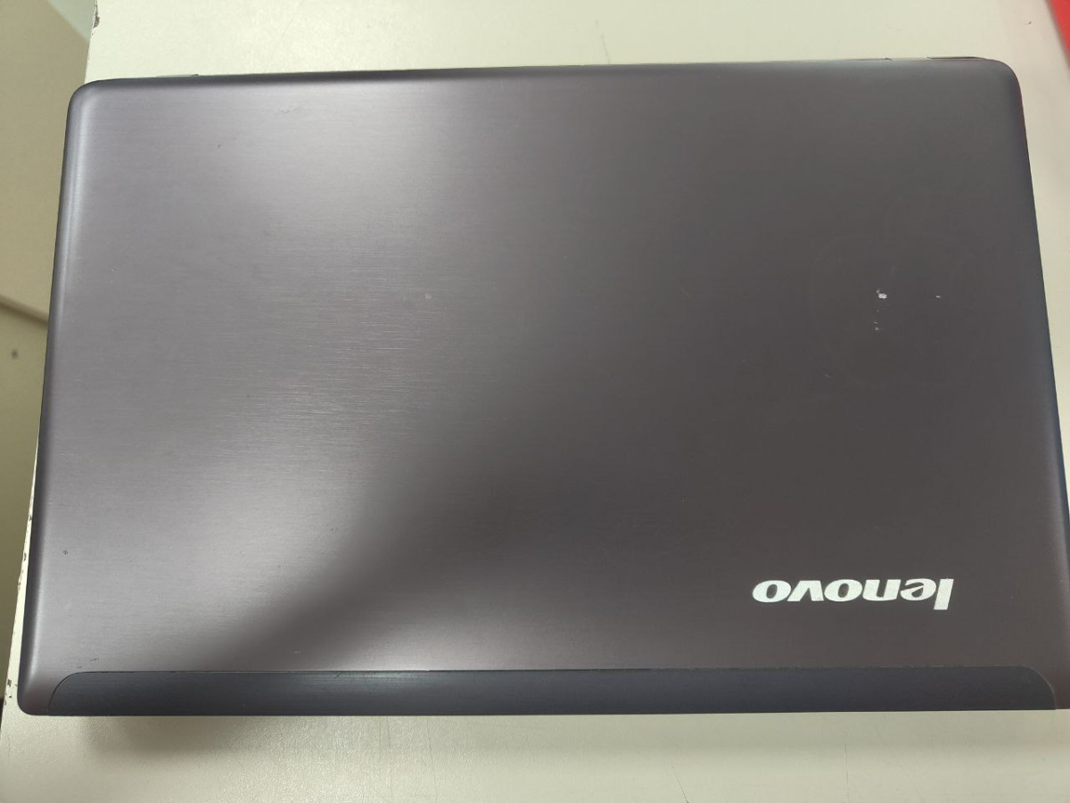 Ноутбук Lenovo; Core i5-2430M, GeForce GT 520M, 6 Гб, 512 GB, Нет
