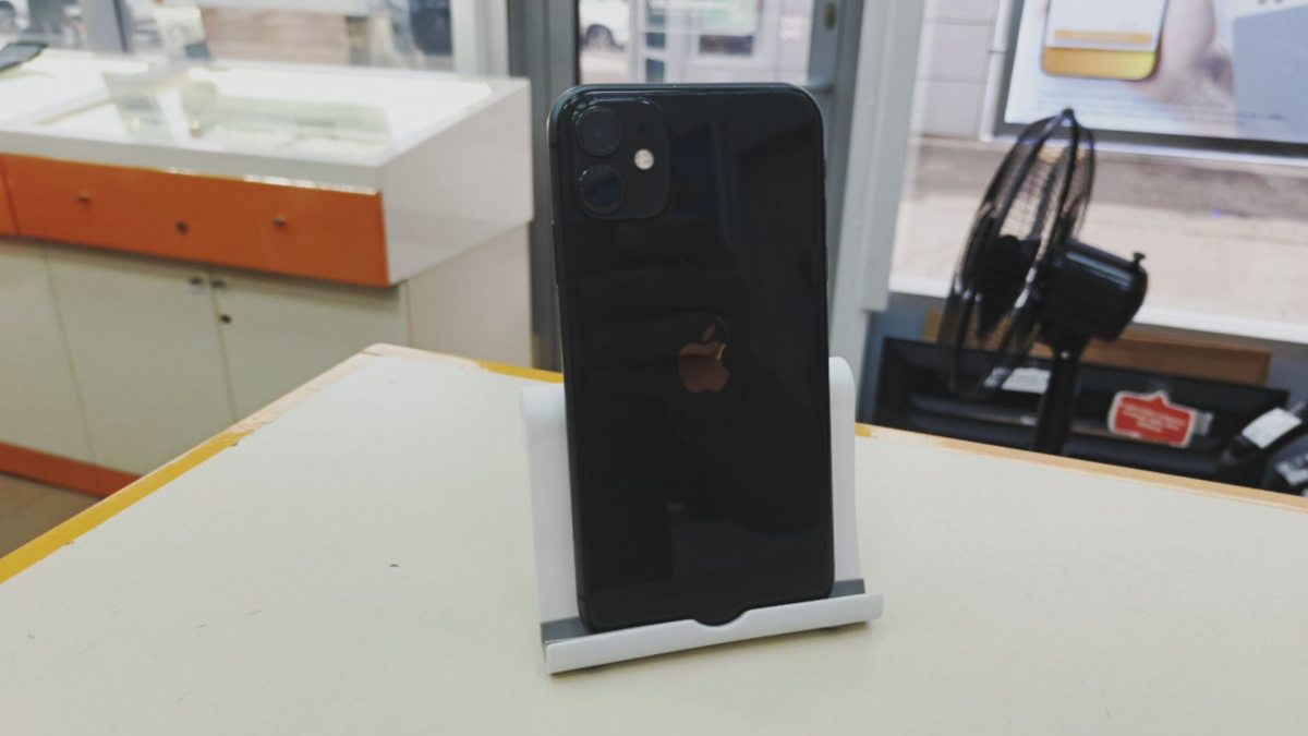 Смартфон Apple iPhone 11 128Gb
