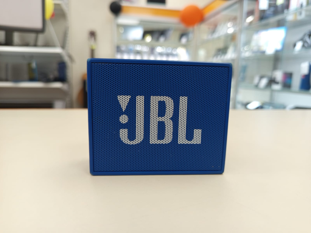 Портативная акустика JBL GO ESSENTIAL