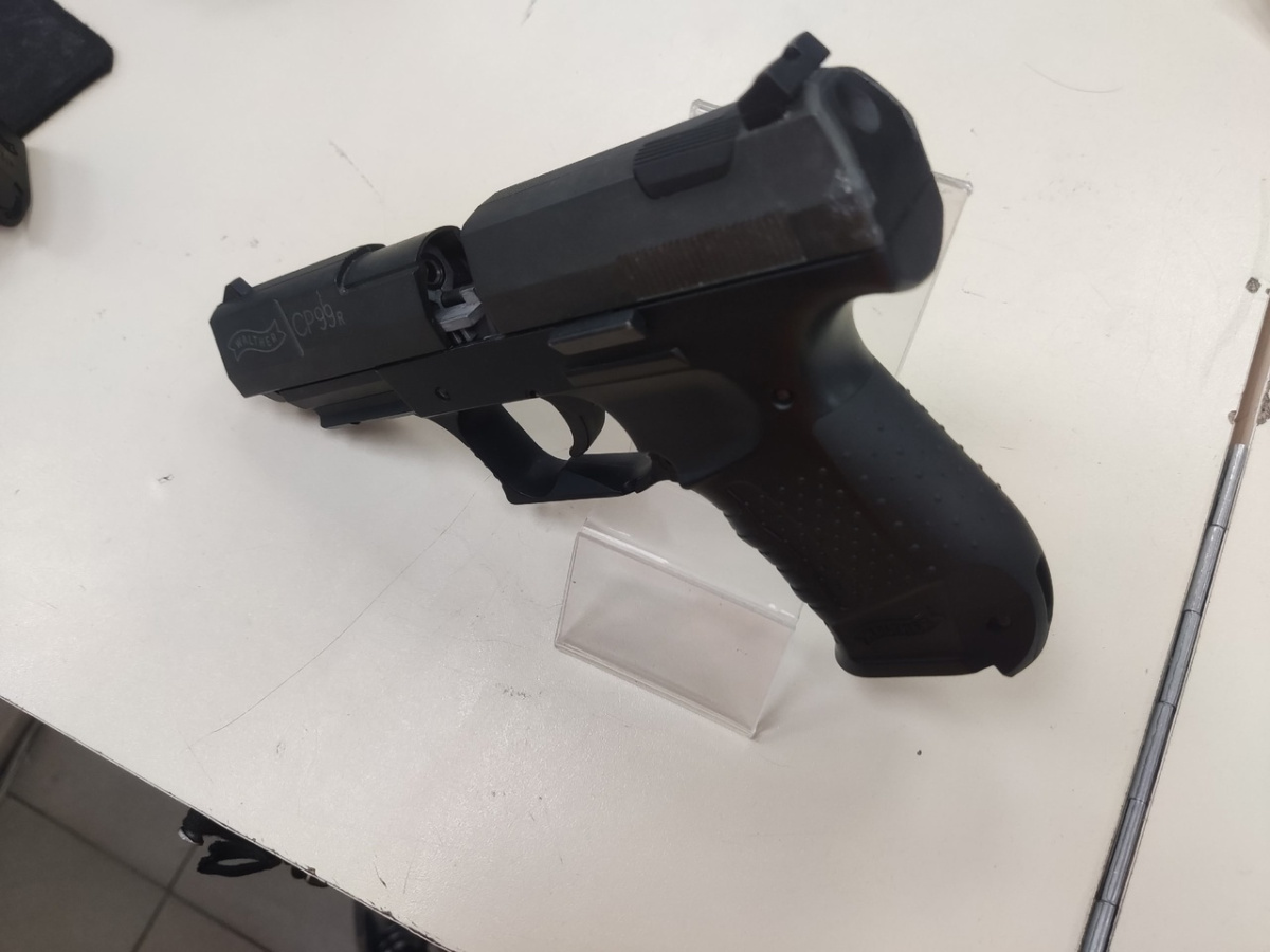 Пневматика Пистолет Walther cr99
