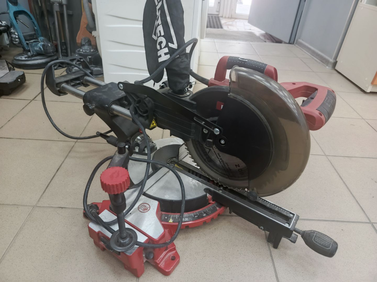 Дисковая пила Elitech ПТ 1825К