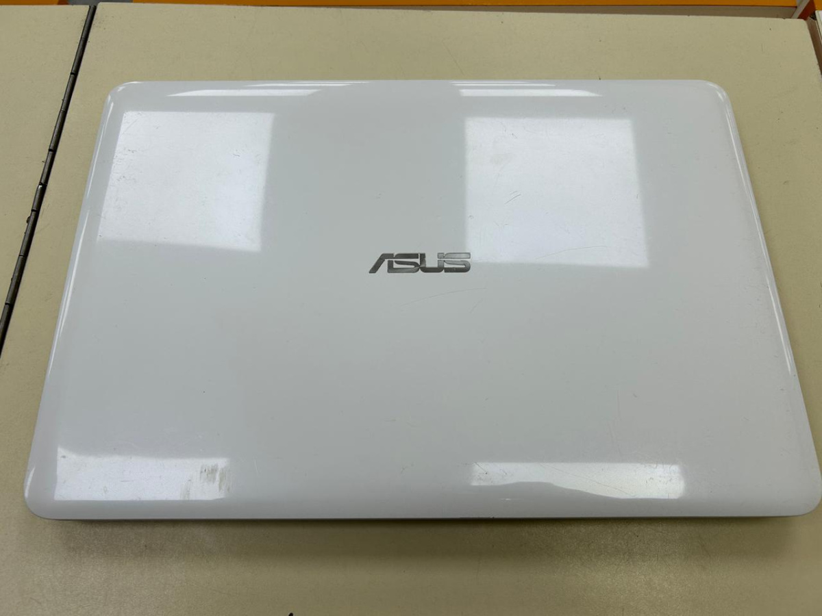 Ноутбук ASUS; Core i3-6100U, GeForce 940MX, 6 Гб, Нет, 500 Гб