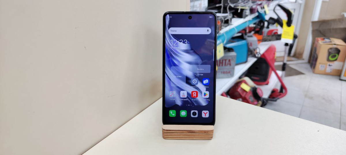 Смартфон Tecno Spark 20 8/256