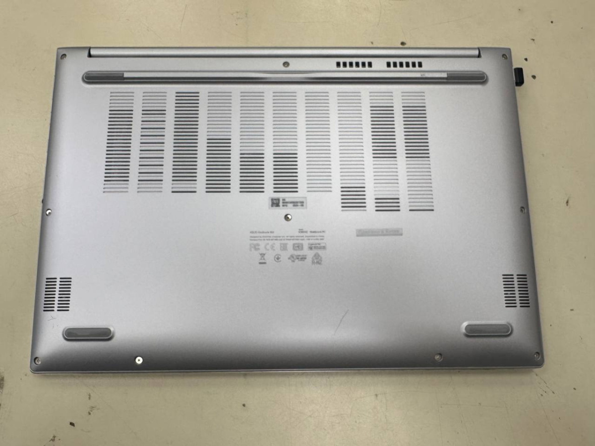 Ноутбук ASUS VIVOBOOK x1704z; Core i5-1235U, Iris(R) Xe Graphics, 16 Гб, 512 GB, Нет