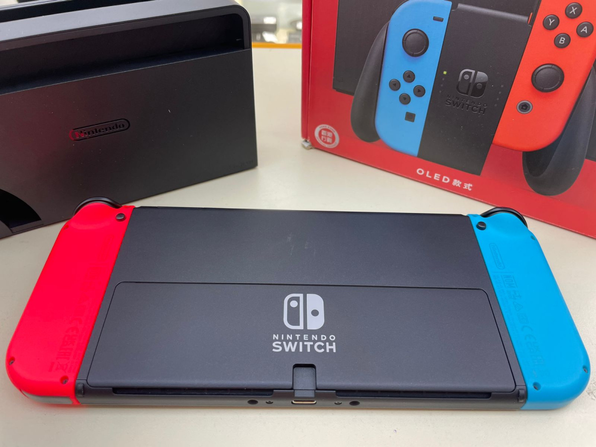 Игровая приставка Nintendo Switch Oled