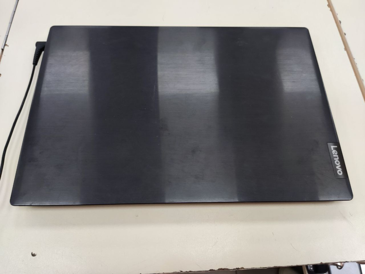 Ноутбук Lenovo; A6-9225, Radeon 530, 8 Гб, 256 Гб, Нет