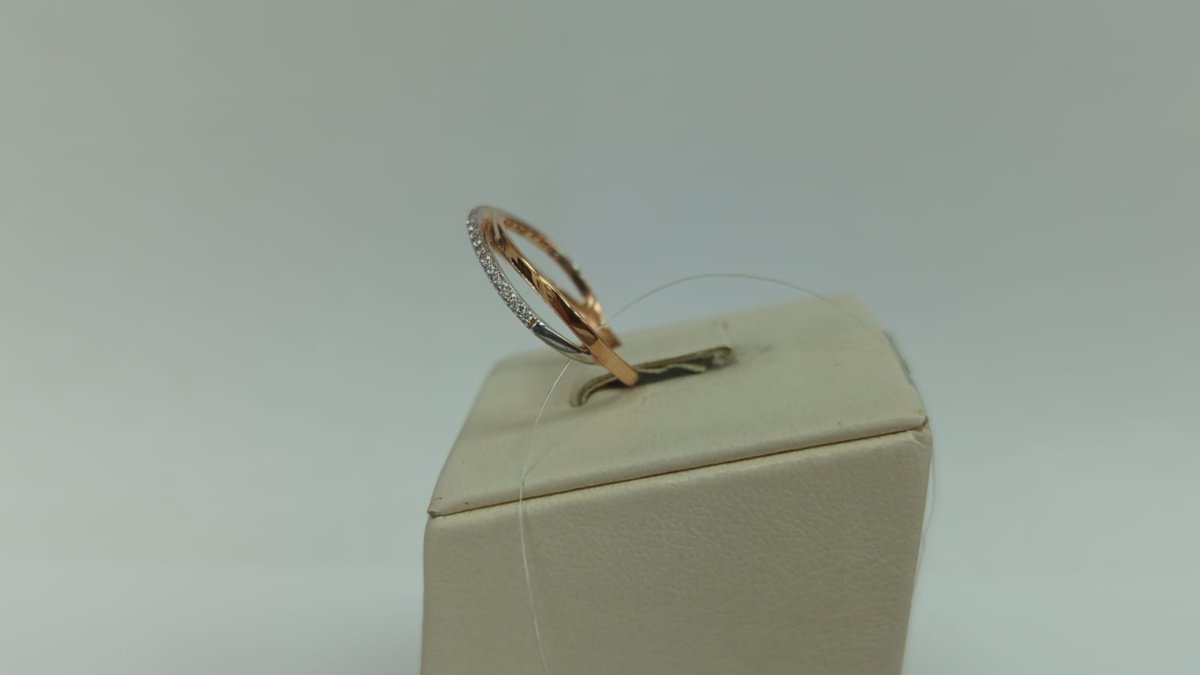 КОЛЬЦО С КАМНЯМИ (Au 585)