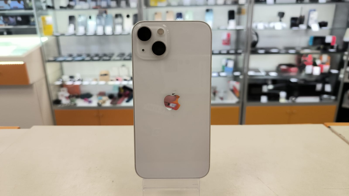 Смартфон Apple iPhone 13 128Gb