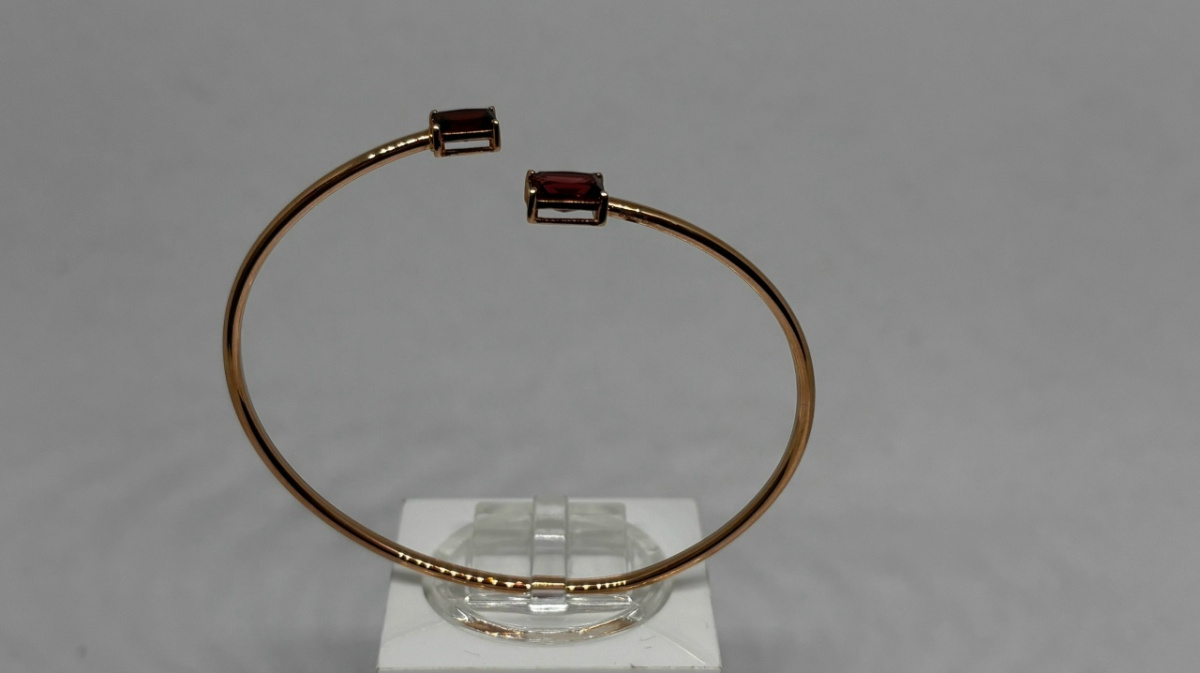 БРАСЛЕТ ЖЕСТКИЙ С КАМНЯМИ (Au 585)