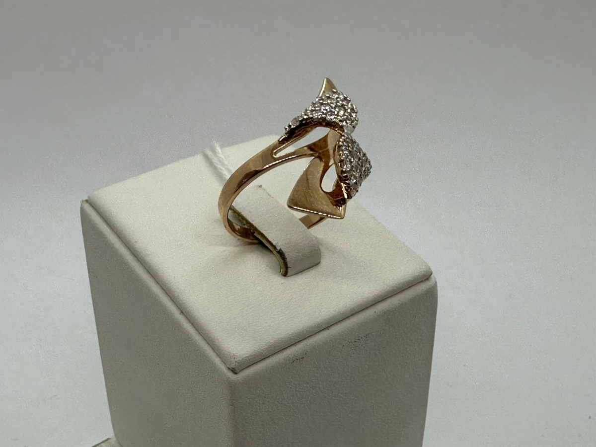 КОЛЬЦО С КАМНЯМИ (Au 585)