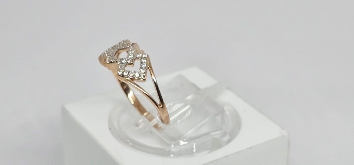 КОЛЬЦО С КАМНЯМИ (Au 585)