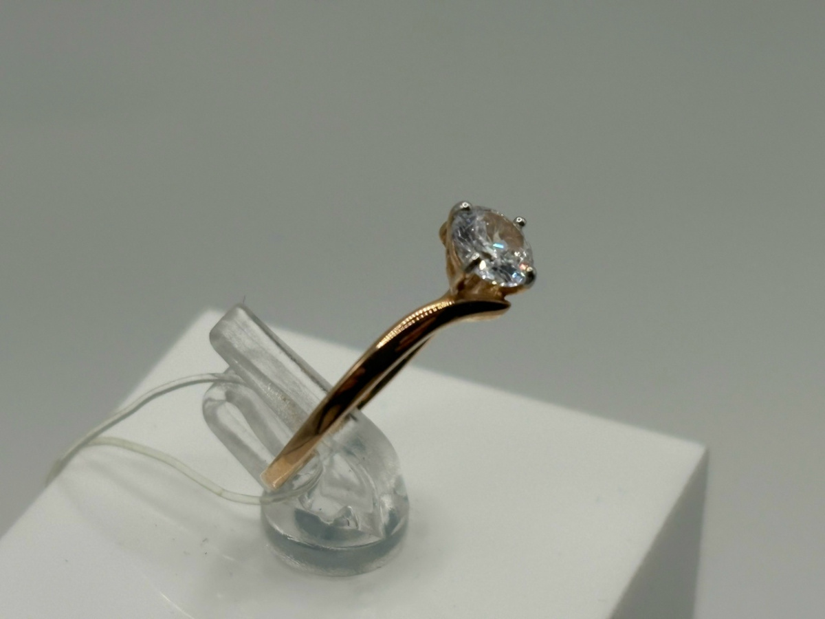 51-110-01928-1 КОЛЬЦО С КАМНЕМ (Au 585)