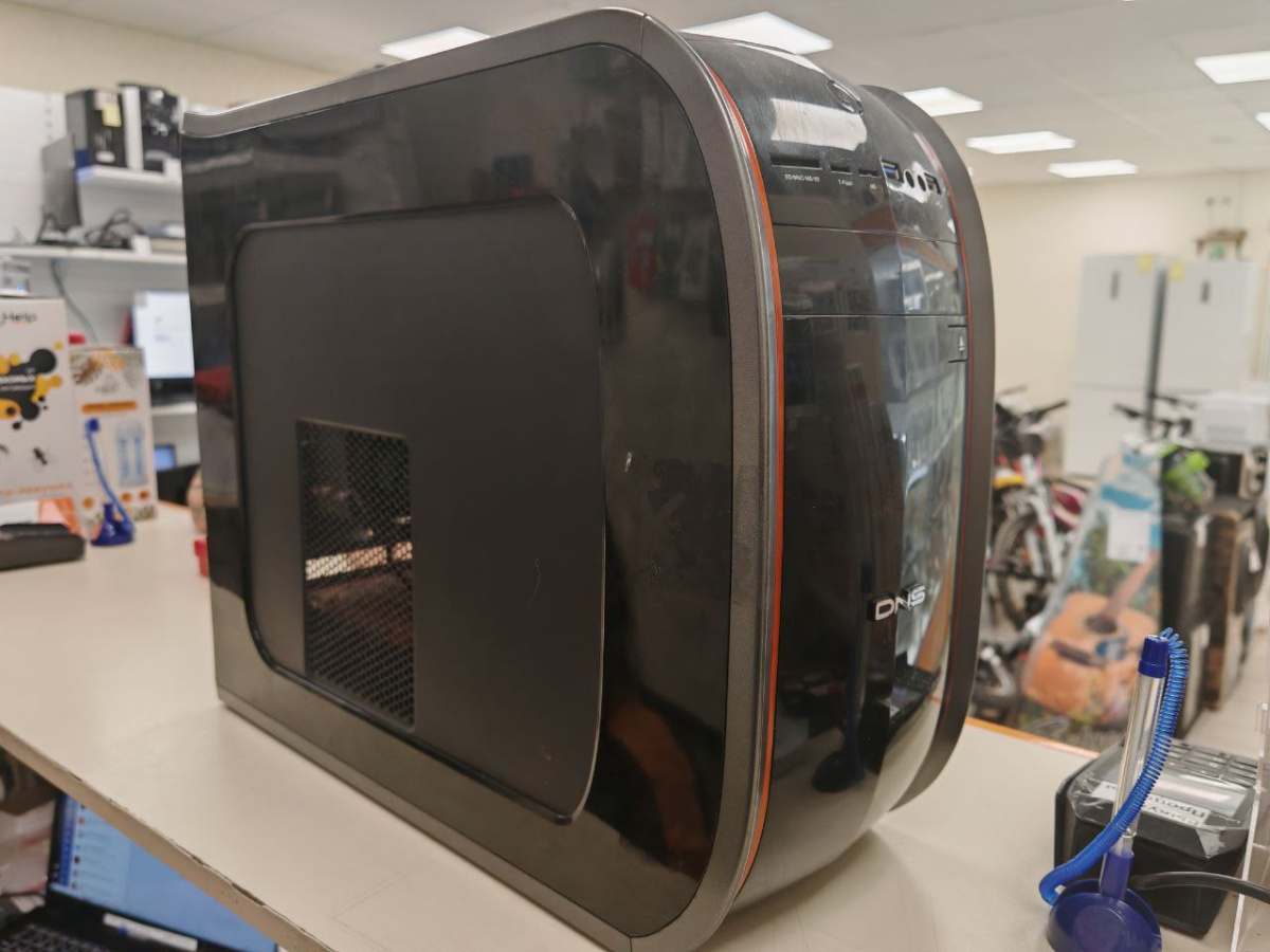 Системный блок DNS; Xeon E3-1270, GeForce GTX 1050 2Gb, 6 Гб, 120 Гб, Нет