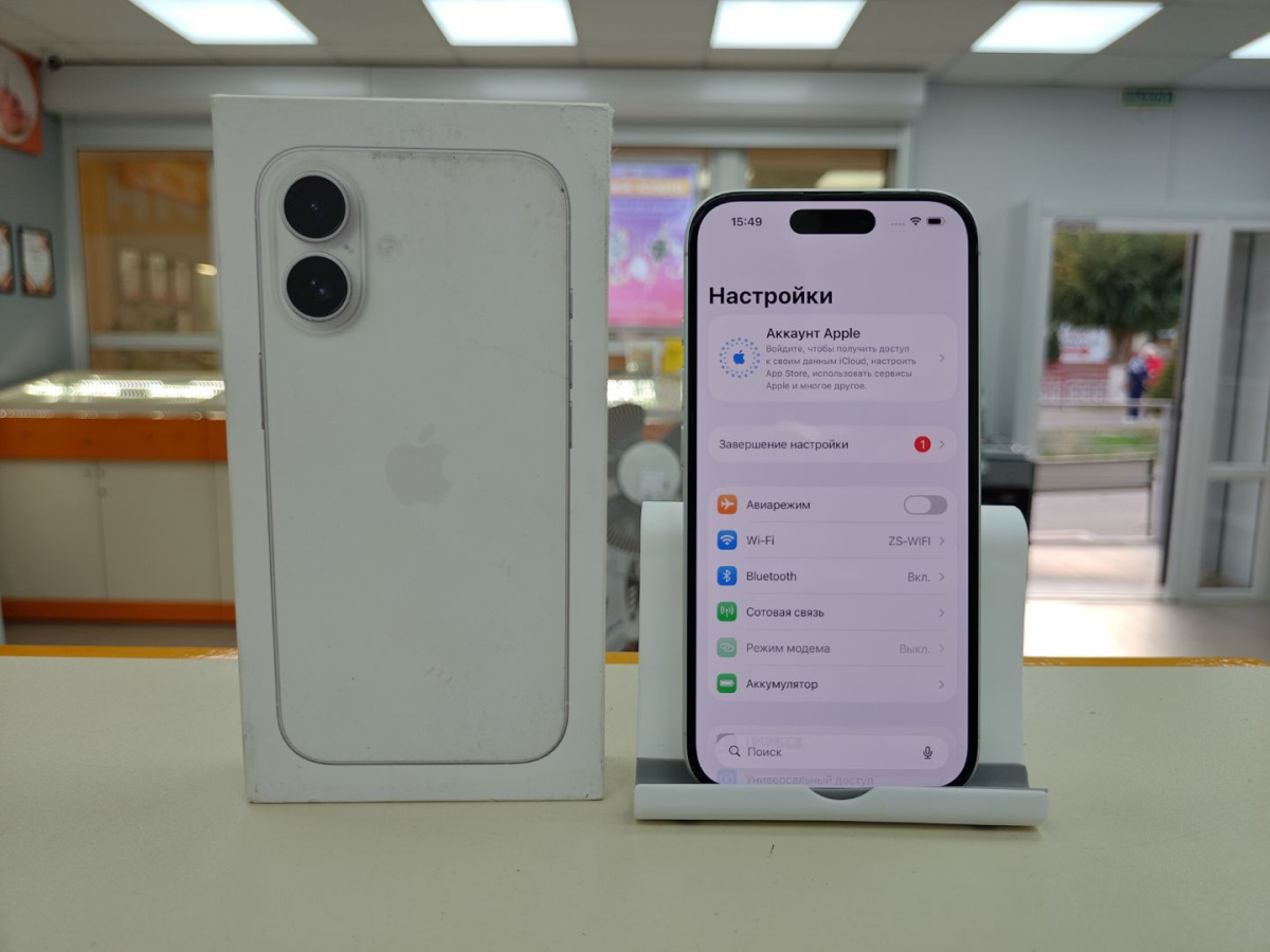 Смартфон Apple Iphone 16 128Gb