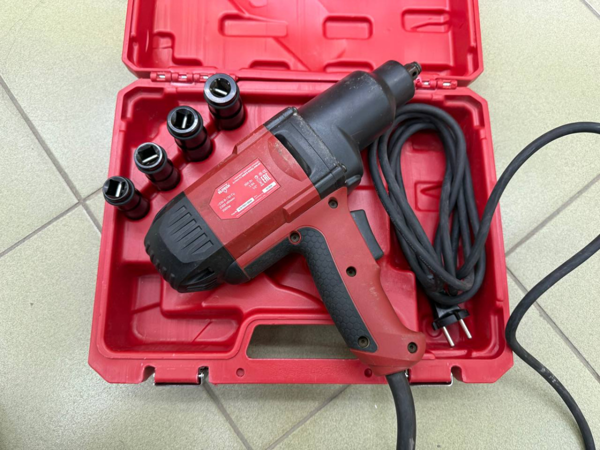 Гайковерт Elitech ГУ 350РЭ