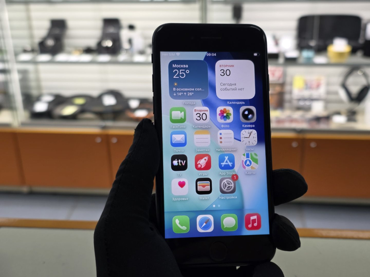 Смартфон Apple iPhone SE 2020 64Gb