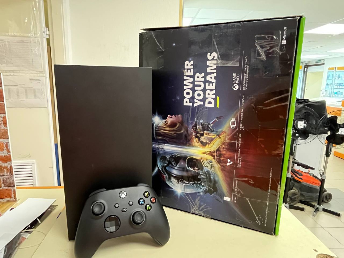 Игровая приставка Xbox Series X 1Tb